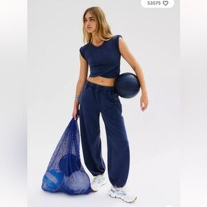 Free People Movement Hot Shot Crossover Set in Midnight Navy Large